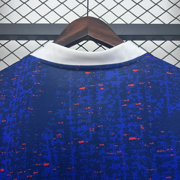Camiseta Francia Mbappe 2025 cuello anterior