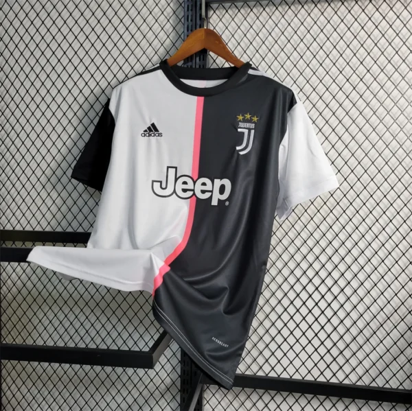 Camiseta Juventus Ronaldo 2019-2020 lateral