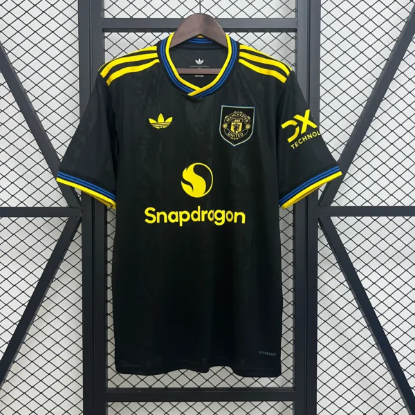 Camiseta Manchester United negra 2025-2026