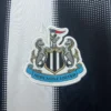 Camiseta Newcastle United Tonali 2025-2026 escudo