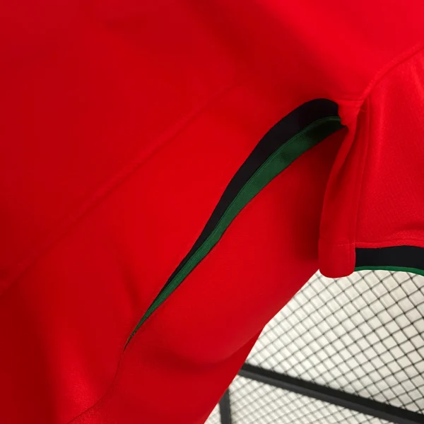 Camiseta Portugal Ronaldo 2024-2025 lateral
