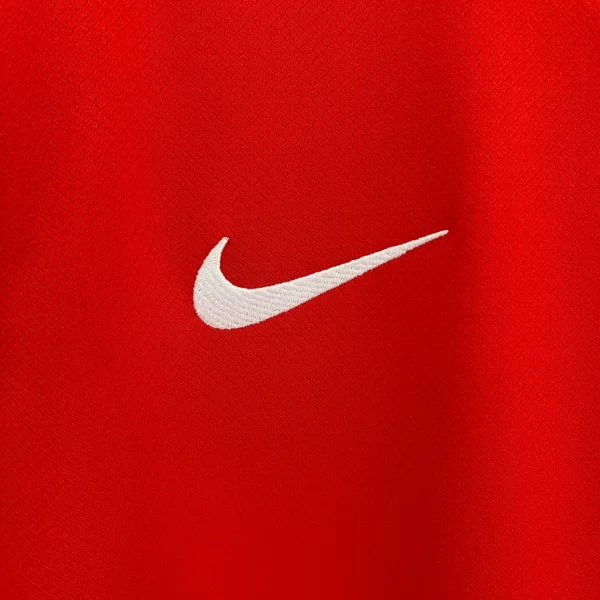 Camiseta Portugal Ronaldo 2024-2025 logo