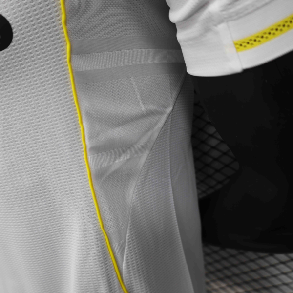 Camiseta Real Madrid 2025-2026 Mbappe lateral