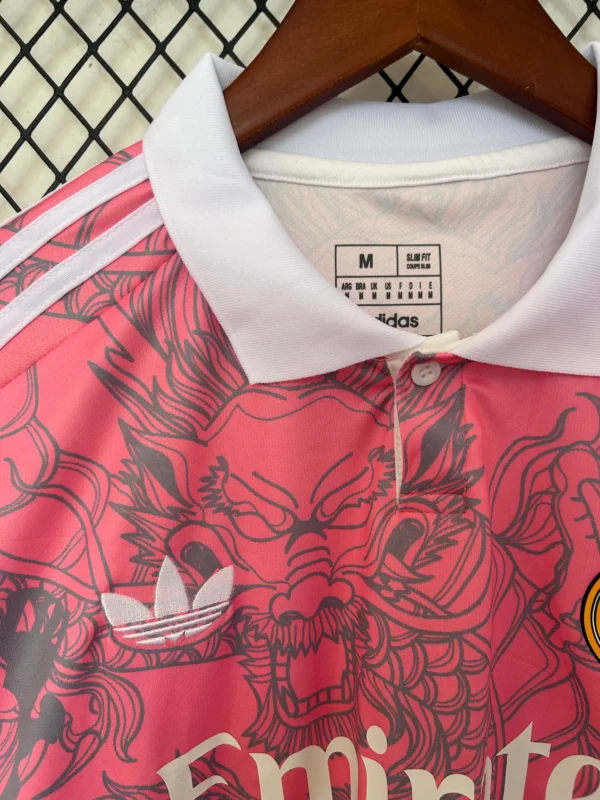 Camiseta Real Madrid Rosa 2025-2026 Dragon cuello