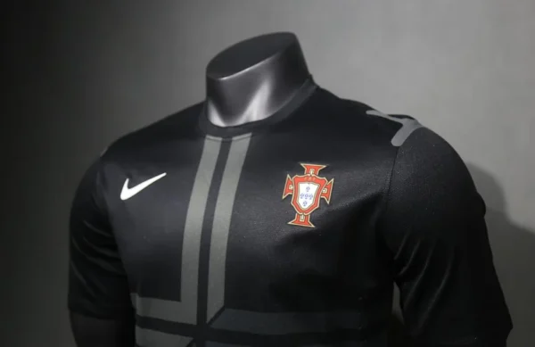 Camiseta retro Portugal negra 2013 manga