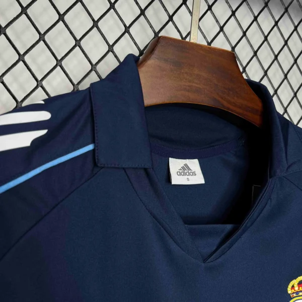 Camiseta retro Real Madrid Azul 2005-2006 cuello