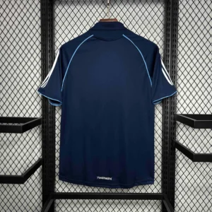 Camiseta retro Real Madrid Azul 2005-2006 dorsal