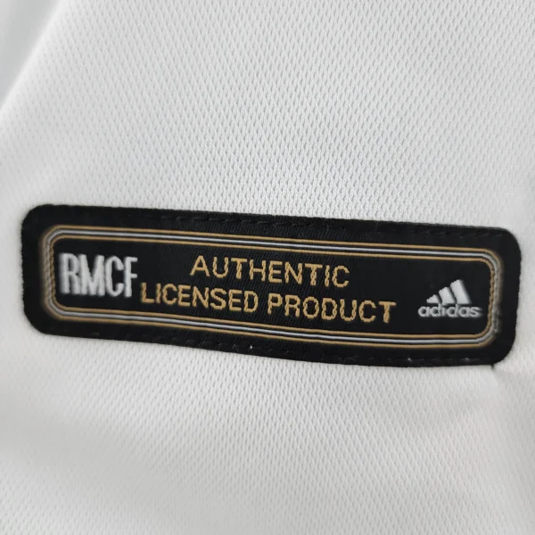 Camiseta retro Real Madrid Raúl 2000-2001 original