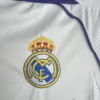 Camiseta retro Real Madrid Raúl 2007-2008 escudo