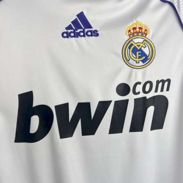 Camiseta retro Real Madrid Raúl 2007-2008 pecho
