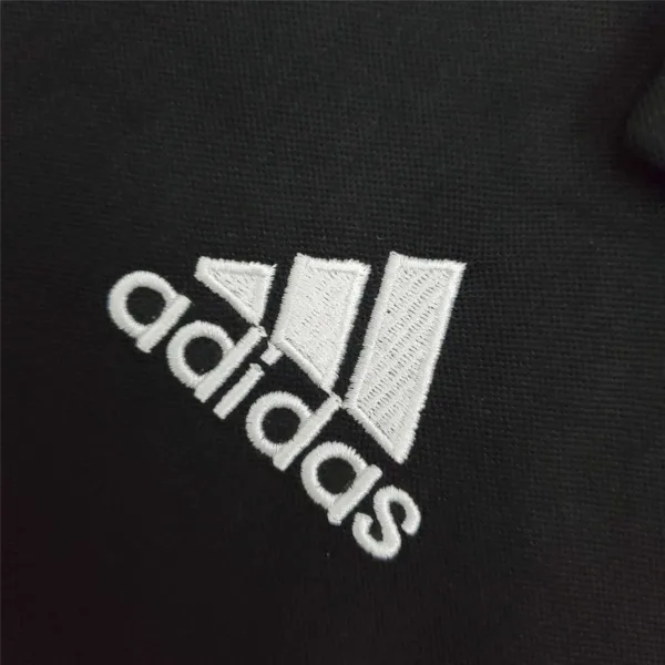 Camiseta retro Real Madrid negro 2002-2003 logo