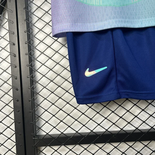 Conjunto niño FC Barcelona Celeste 2025-2026 P logo