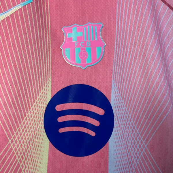 Conjunto niño FC Barcelona rosa 2025-2026 pecho