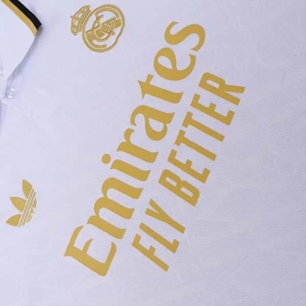 Nueva Camiseta Blanca Real Madrid 2025-2026 pecho