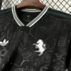 Nueva camiseta Juventus negra 2025-2026 escudo