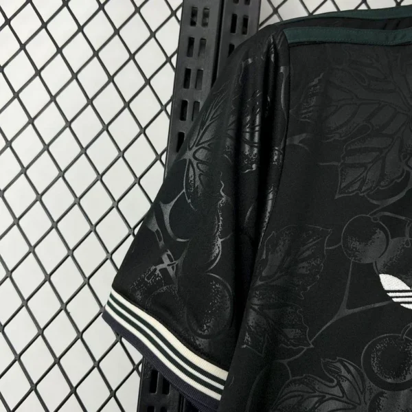 Nueva camiseta Juventus negra 2025-2026 manga