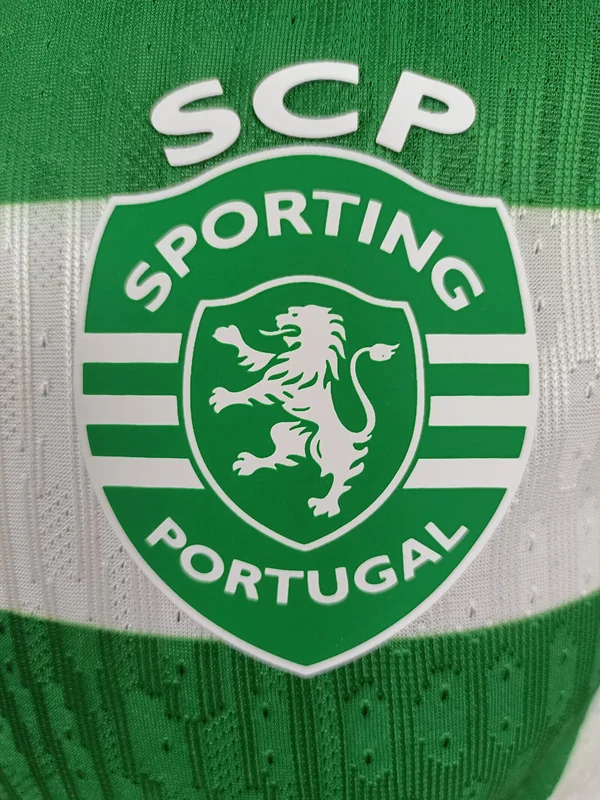 Nueva camiseta Sporting Lisboa Gyokeres 2025-2026 escudo