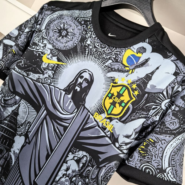 Camiseta Brasil Cristo Redentor 2024 negra cuello