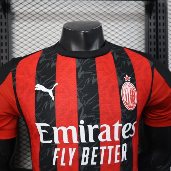 Camiseta Modric AC Milan 2025-2026 cuello