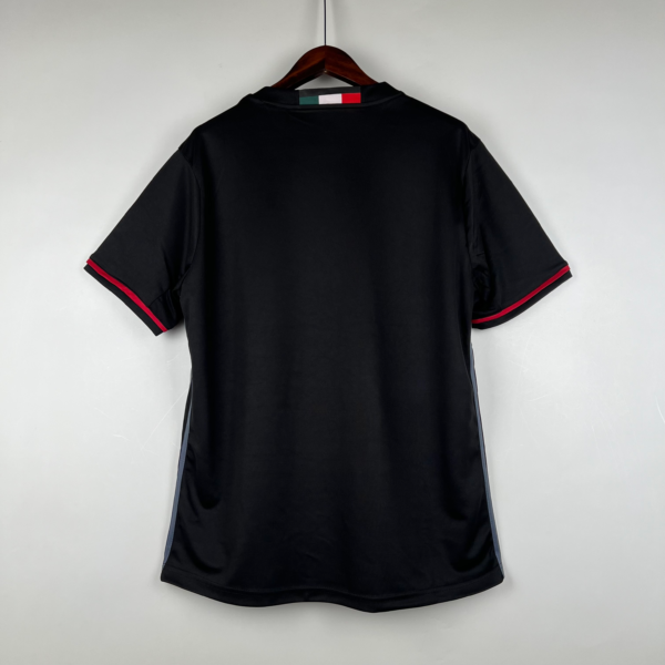 Camiseta Retro AC Milan 2016-2017 dorsal