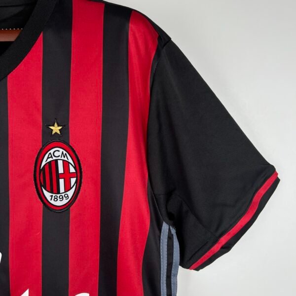 Camiseta Retro AC Milan 2016-2017 manga