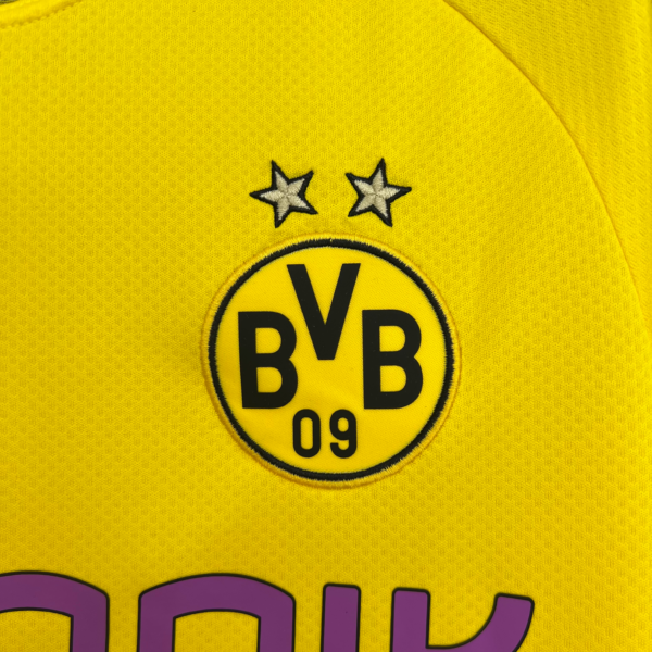 Camiseta retro Borussia Dortmund 2019-2020 Reus escudo