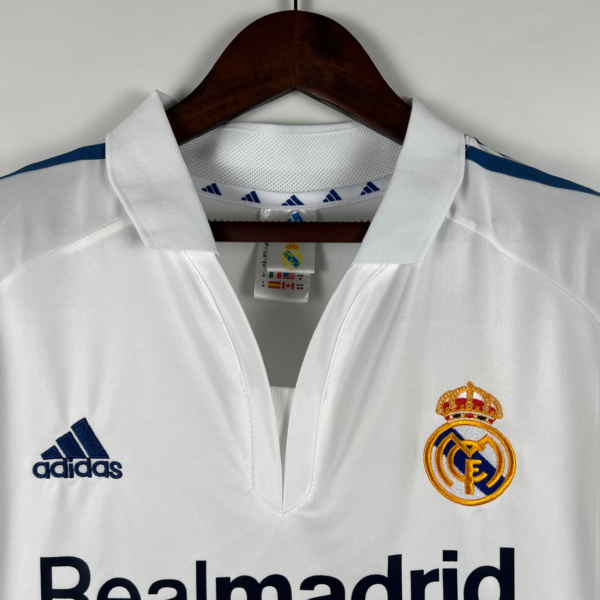 Camiseta retro Real Madrid Blanca 2001-2002 cuello