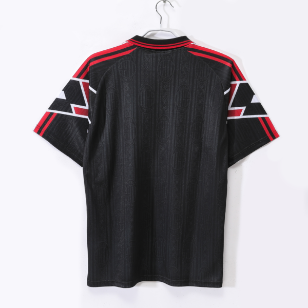 Camiseta retro negra AC Milan 1997-1998 dorsal