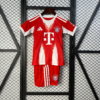 Conjunto niño Bayern Munich roja 2025-2026
