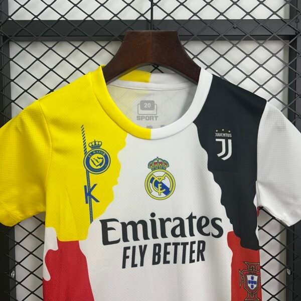 Conjunto niño Cristiano Ronaldo 7 cuello
