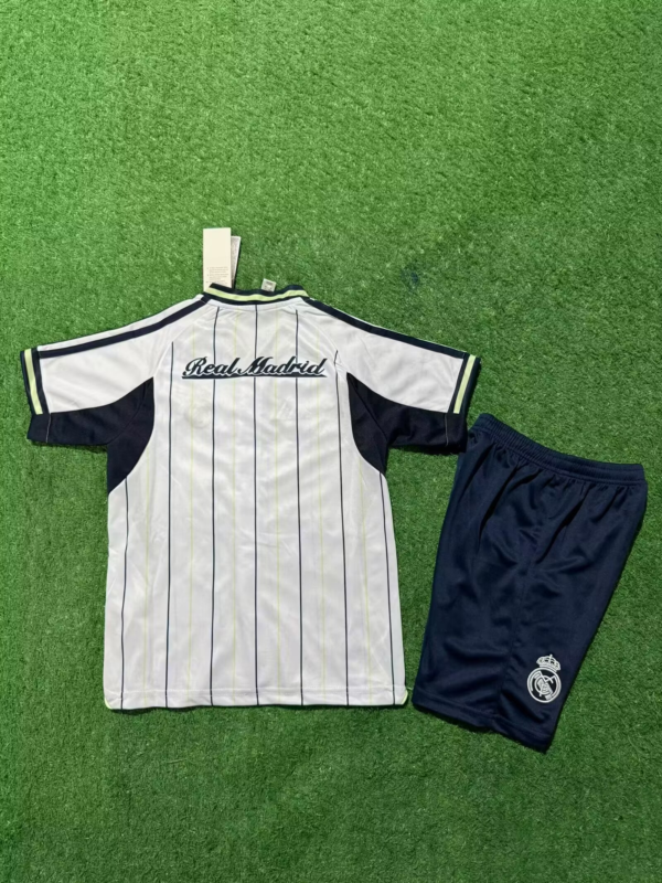 Conjunto niño Real Madrid Pack Us 2025-2026 dorsal