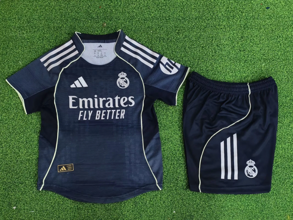 Conjunto niño Real Madrid negro 2025-2026