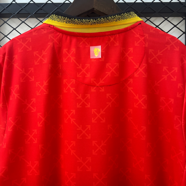 Camiseta AC Milan roja 2025-2026 cuello anterior