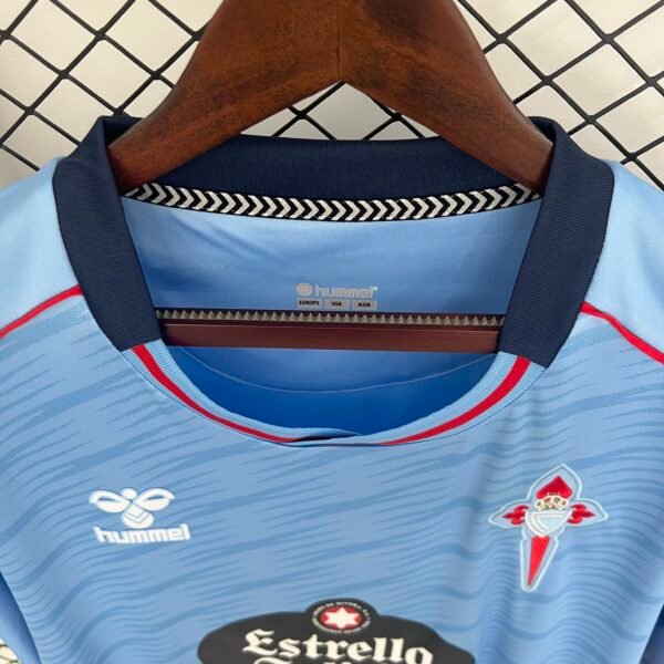Camiseta celeste Celta de Vigo 2025-2026 cuello