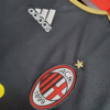 Camiseta retro AC Milan negra 2006-2007 escudo