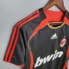 Camiseta retro AC Milan negra 2006-2007 hombro