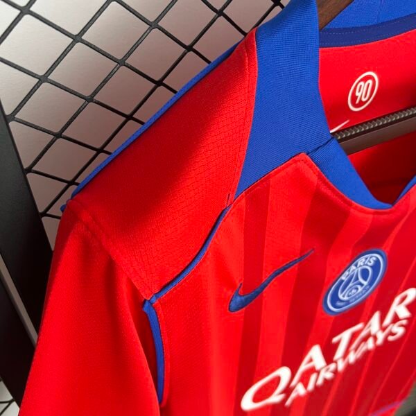 Camiseta roja Paris Saint Germain 2025-2026 hombro