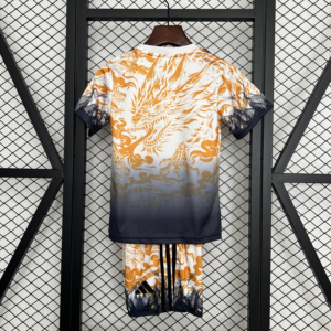 Conjunto niño Real Madrid 2025-2026 Dragon dorsal