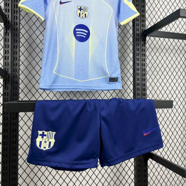 Conjunto niño celeste FC Barcelona 2025-2026 pantalon