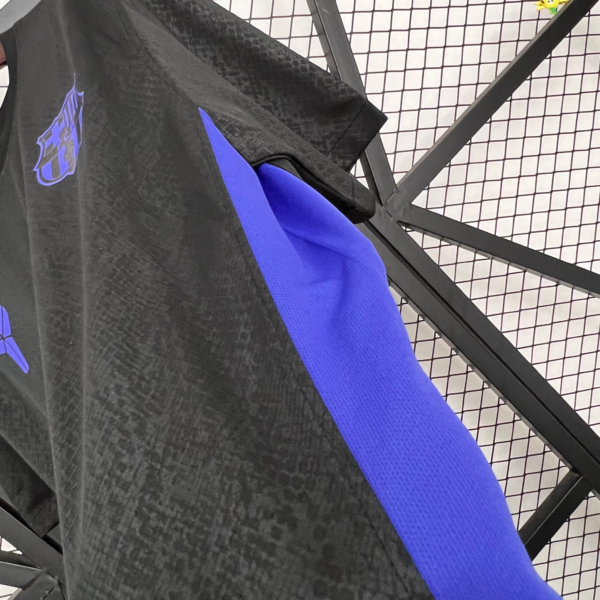 Camiseta FC Barcelona pre-partido 2025-2026 lateral