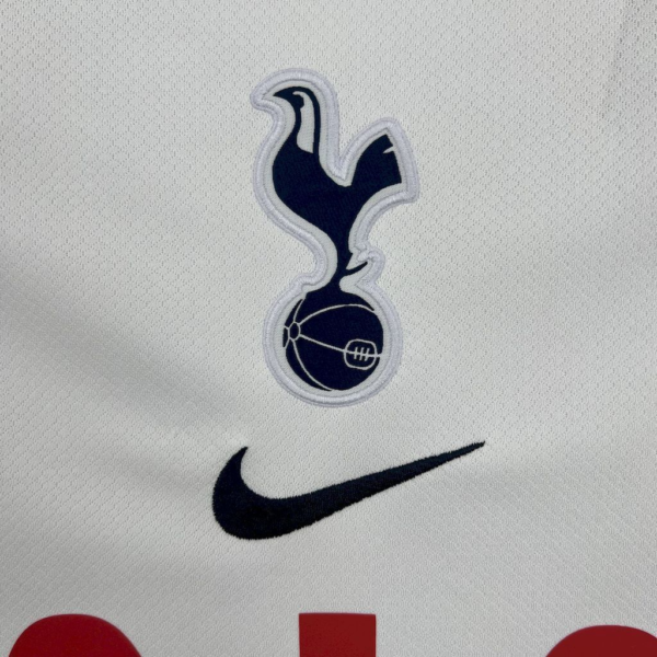 Camiseta blanca Tottenham 2025-2026 escudo