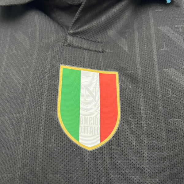 Camiseta negra Napoli 2025-2026 escudo bandera