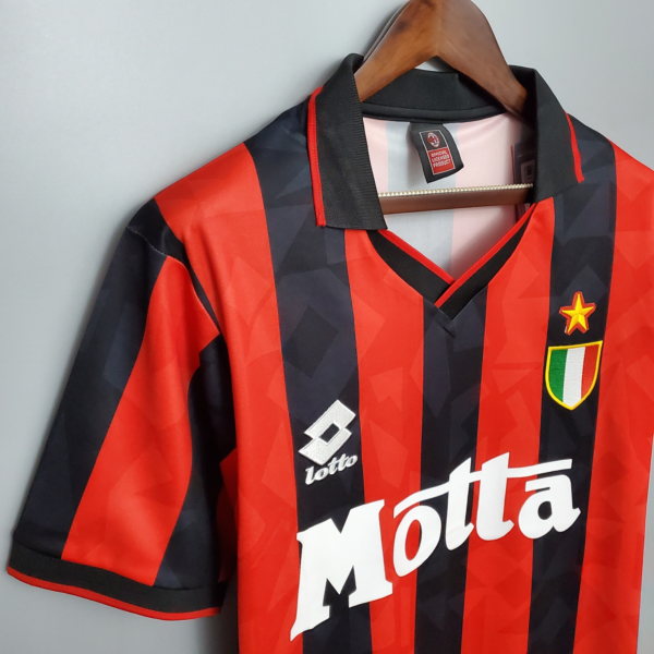 Camiseta retro AC Milan 1993-1994 hombro