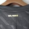 Camiseta retro negra Real Madrid manga larga 2012-2013 cuello anterior