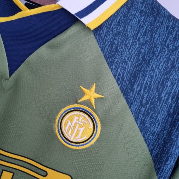 Camiseta retro verde Inter Milan 1995-1996 escudo