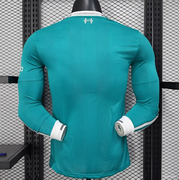 Camiseta verde Liverpool manga larga 2025-2026 dorsal