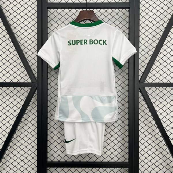 Conjunto niño Sporting Lisboa blanca 2025-2026 dorsal