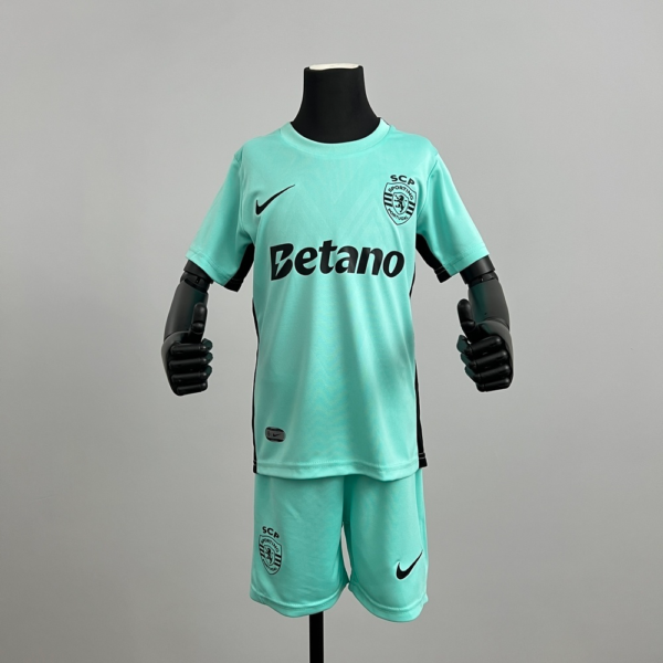 Conjunto niño turquesa Aston Villa 2025-2026