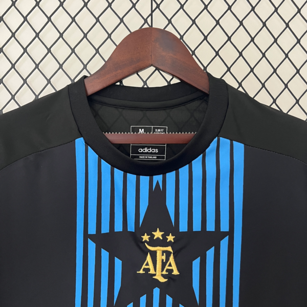 Camiseta Argentina negro 2024 cuello