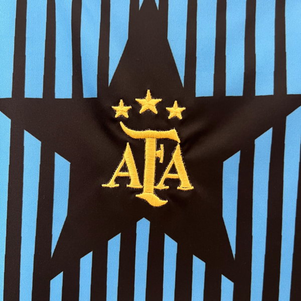 Camiseta Argentina negro 2024 escudo